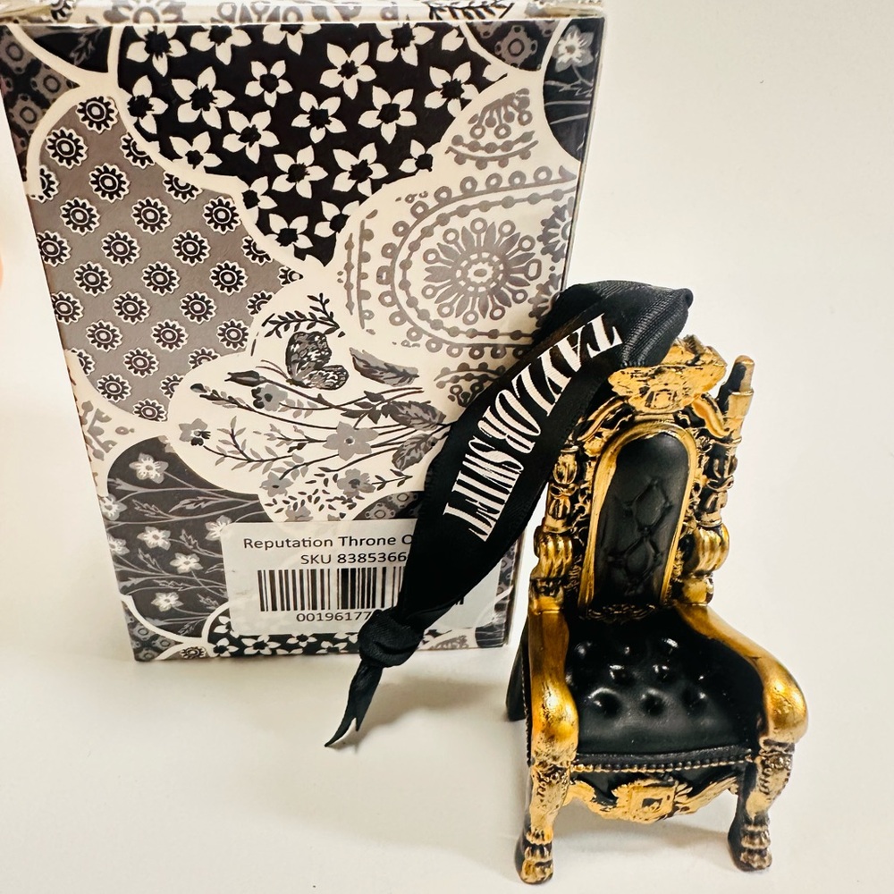 The REPUTATION THRONE Ornament